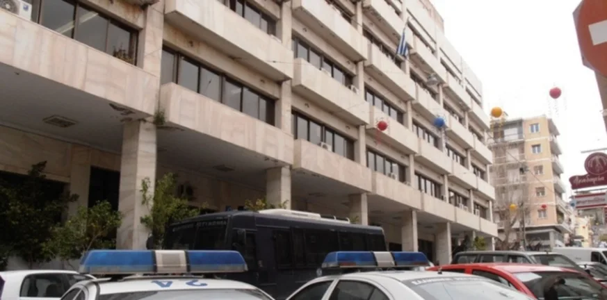 Συνάντηση της Ένωσης Αστυνομικών Αχαΐας με τον Υφυπουργό Πολιτισμού Ιάσωνα Φωτήλα Συνάντηση της Ένωσης Αστυνομικών Αχαΐας με τον Υφυπουργό Πολιτισμού Ιάσωνα Φωτήλα