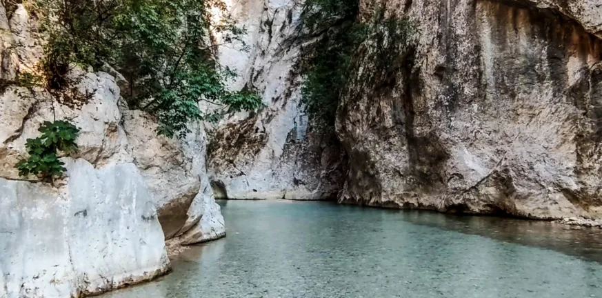 Πτώσεις βράχων στο φαράγγι του Αχέροντα: Συστάσεις από το Δήμο Σουλίου Πτώσεις βράχων στο φαράγγι του Αχέροντα: Συστάσεις από το Δήμο Σουλίου