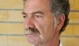 Γρηγόρης Αζαριάδης: «Με τρομάζει η πολιτική τρομοκρατία»