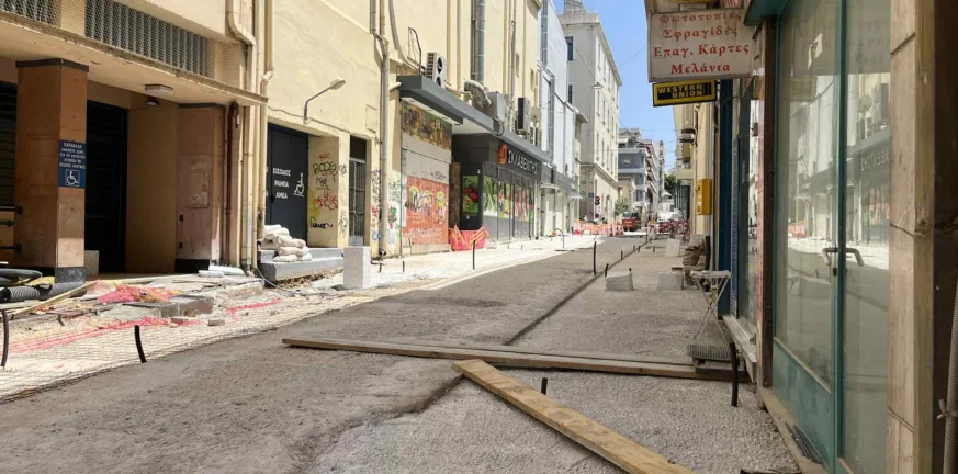 Πάτρα: Ζέστη και δίκτυα κόλλησαν την Κανάρη - Ανάγκη επιτάχυνσης των έργων ΦΩΤΟ Πάτρα: Ζέστη και δίκτυα κόλλησαν την Κανάρη - Ανάγκη επιτάχυνσης των έργων ΦΩΤΟ