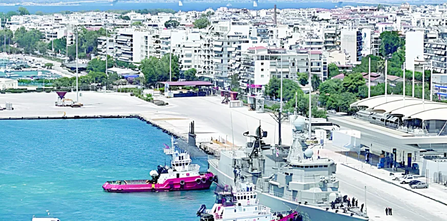 Πάτρα: Πάνω από 2.000 επισκέπτες στα σκάφη του Πολεμικού Ναυτικού «Αδρίας» και «Ωκεανός», παρατείνεται η παραμονή τους Πάτρα: Πάνω από 2.000 επισκέπτες στα σκάφη του Πολεμικού Ναυτικού «Αδρίας» και «Ωκεανός», παρατείνεται η παραμονή τους