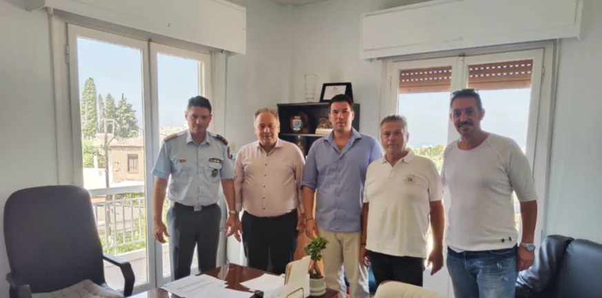 Εμπορικός Σύλλογος Πάτρας: Διάλογος με την ΕΛΑΣ για την ασφάλεια και την κυκλοφορία στο κέντρο της Πάτρας Εμπορικός Σύλλογος Πάτρας: Διάλογος με την ΕΛΑΣ για την ασφάλεια και την κυκλοφορία στο κέντρο της Πάτρας