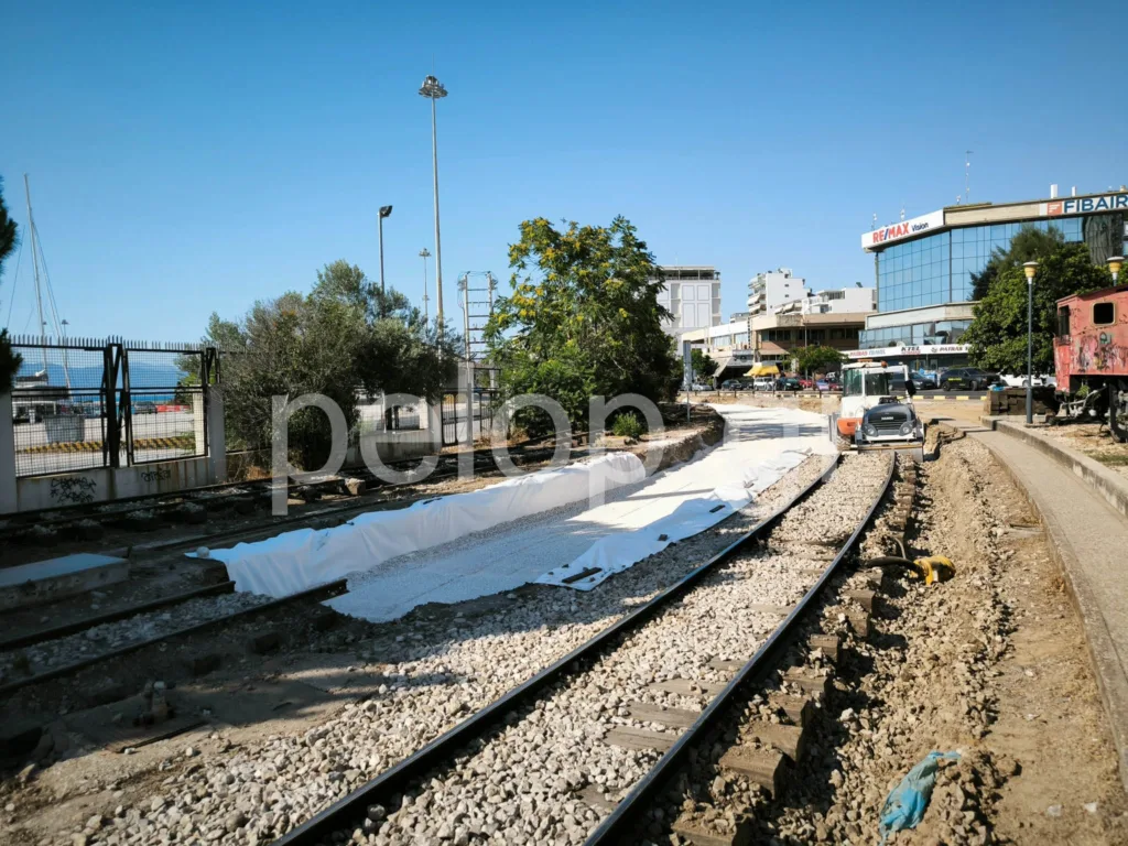 Ο Προαστιακός της Πάτρας έγινε 15 ετών και αφού δεν υπογειοποιείται, «φτιασιδώνεται»