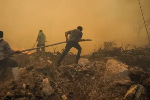 Πύρινος εφιάλτης, πολλά τα μέτωπα! Θεσσαλονίκη, Αττική, Εύβοια, Κύθηρα και Μεσσηνία ΒΙΝΤΕΟ