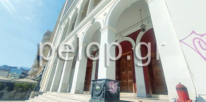 Πάτρα: «Βραχυκύκλωμα» με τον φανοστάτη! - Τι λέει στην «Π» η υπηρεσία Νεοτέρων Μνημείων για την κόντρα Δήμου-Τζανάκου Πάτρα: «Βραχυκύκλωμα» με τον φανοστάτη! - Τι λέει στην «Π» η υπηρεσία Νεοτέρων Μνημείων για την κόντρα Δήμου-Τζανάκου