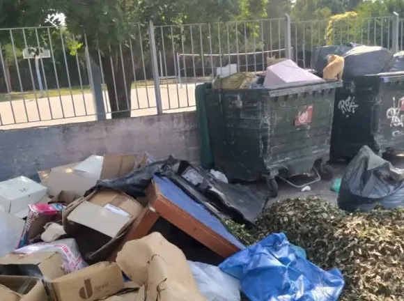 Πάτρα: Έντονη αντιπολιτευτική κριτική για την καθαριότητα - «Λιγότερες προσλήψεις, χειρότερες συνθήκες» Πάτρα: Έντονη αντιπολιτευτική κριτική για την καθαριότητα - «Λιγότερες προσλήψεις, χειρότερες συνθήκες»