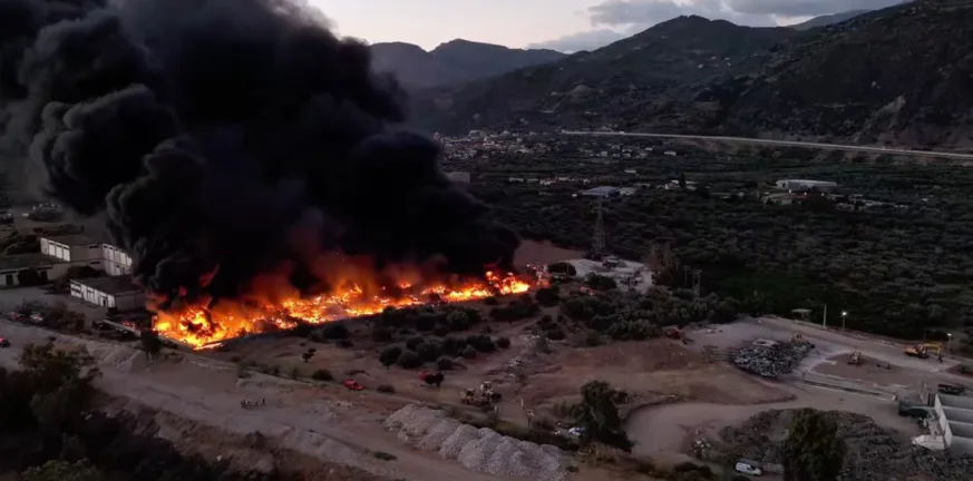 Φωτιά Τέμενη: Εγκατάσταση σταθμών μέτρησης ατμοσφαιρική ρύπανση, κάηκε μονάδα ανακύκλωσης Φωτιά Τέμενη: Εγκατάσταση σταθμών μέτρησης ατμοσφαιρική ρύπανση, κάηκε μονάδα ανακύκλωσης