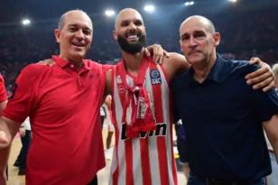 Ο Ολυμπιακός θέλει να κρατήσει τον Φουρνιέ για πάντα στο λιμάνι – Συζητήσεις για ανανέωση συμβολαίου