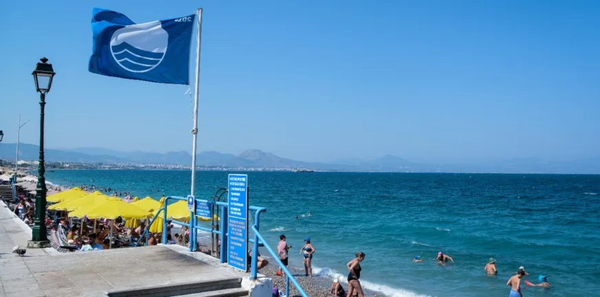 Αυτές είναι οι 12 παραλίες στην Ελλάδα που πλέον δεν έχουν Γαλάζια Σημαία