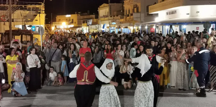 Επεσε ξύλο σε πανηγύρι στην Αμοργό εξ αιτίας της...Παλαιστίνης! ΒΙΝΤΕΟ Επεσε ξύλο σε πανηγύρι στην Αμοργό εξ αιτίας της...Παλαιστίνης! ΒΙΝΤΕΟ