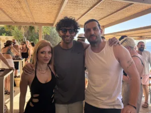Το «Fplace» υποδέχθηκε το καλοκαίρι με ένα πάρτι γεμάτο ενέργεια! - Φωτογραφίες