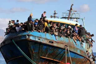 Μεταναστευτικό: «Κάτι καινούργιο φέρνει η Λιβύη…» – Αναλυτές εξηγούν στην «Π»