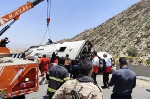 Βαρύ πένθος στο Ιράν, πάνω από 20 νεκροί σε τροχαίο δυστύχημα