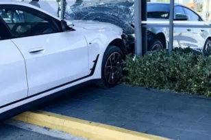 Ρίο: Αυτοκίνητο «προσπάθησε» να…μπει σε σούπερ-μάρκετ! ΦΩΤΟ