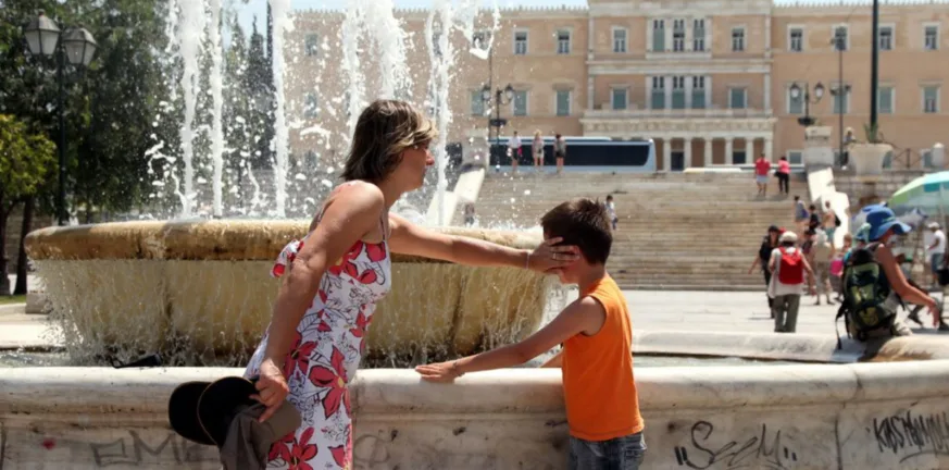Αθήνα υπό καύσωνα: Κλείνει ο Λυκαβηττός, έκτακτα μέτρα από το Δήμο Αθήνα υπό καύσωνα: Κλείνει ο Λυκαβηττός, έκτακτα μέτρα από το Δήμο
