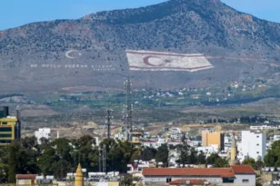 Κατεχόμενα: Κρατούνται δύο Ελληνοκύπριοι μέχρι… να διαβάσουν τα ηλεκτρονικά τους μηνύματα