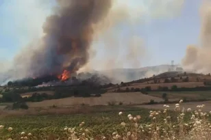 Διακοπή κυκλοφορίας στην Εγνατία: Φωτιά στην Κοζάνη, μεταξύ Μαυροπηγής και Ποντοκώμης ΒΙΝΤΕΟ