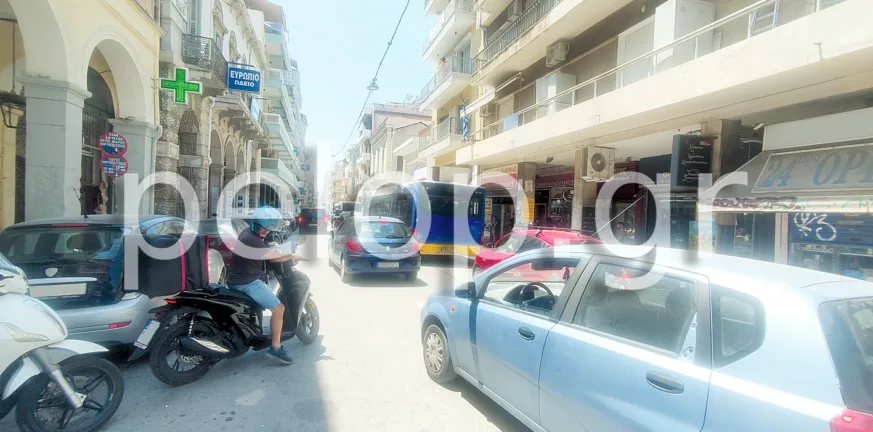 Πάτρα: Η πόλη αλλάζει και ψάχνει πάρκινγκ - Το σχέδιο του Δήμου για επέκταση της ελεγχόμενης στάθμευσης και νέους χώρους