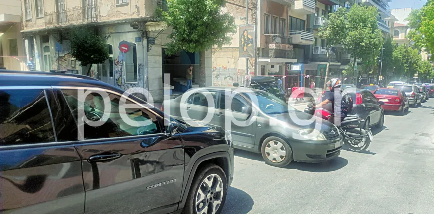 Πάτρα - Κυκλοφοριακό: Μια πόλη σε απόγνωση ΦΩΤΟ Πάτρα - Κυκλοφοριακό: Μια πόλη σε απόγνωση ΦΩΤΟ