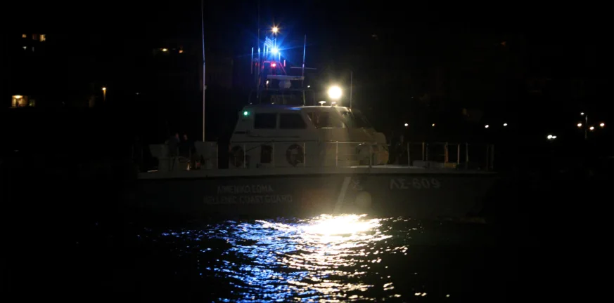 Επιχείρηση του Λιμενικού στην Πάτρα για ...κωπηλάτες Επιχείρηση του Λιμενικού στην Πάτρα για ...κωπηλάτες