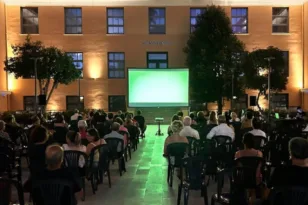 Μια ταινία-ύμνος στη συμπερίληψη: Η «Λώξη» συγκίνησε το κοινό στο Δημαρχείο Πατρών
