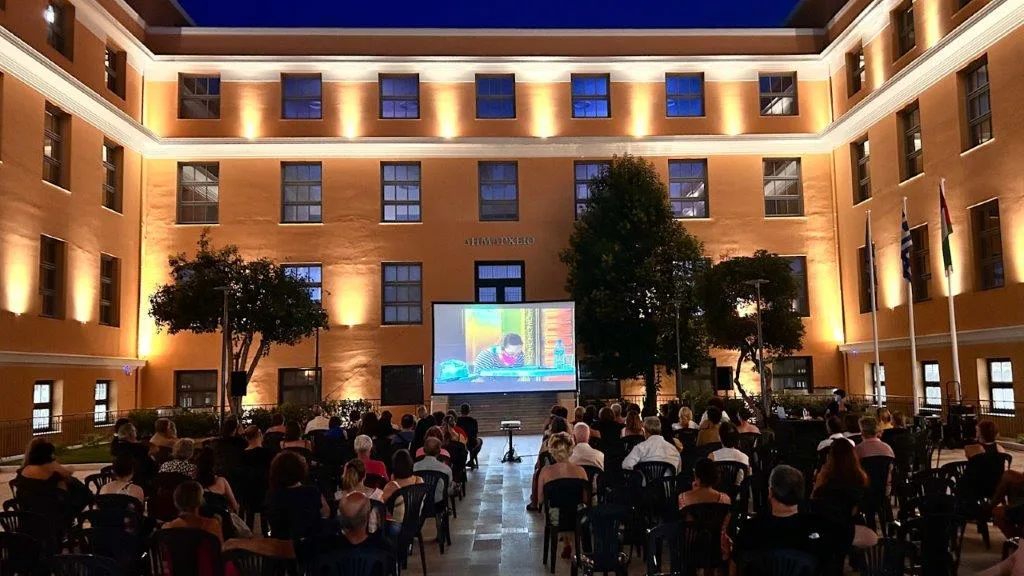 Μια ταινία-ύμνος στη συμπερίληψη: Η «Λώξη» συγκίνησε το κοινό στο Δημαρχείο Πατρών