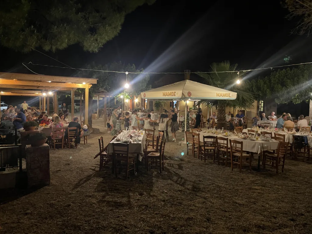 Με έθιμα, παραμύθια και γλέντι έκλεισε η χρονιά για τις παιδικές ομάδες του Λυκείου των Ελληνίδων Πατρών ΦΩΤΟ Με έθιμα, παραμύθια και γλέντι έκλεισε η χρονιά για τις παιδικές ομάδες του Λυκείου των Ελληνίδων Πατρών ΦΩΤΟ