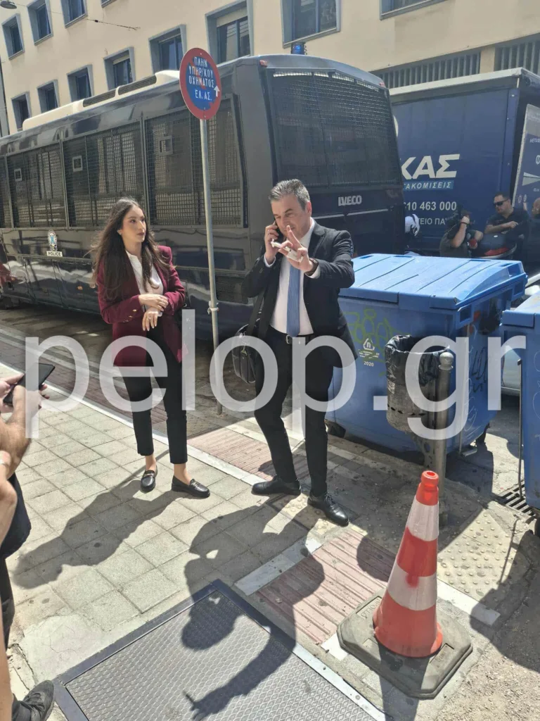 Πάτρα: Ενώπιον του ανακριτή σήμερα η Ειρήνη Μουρτζούκου - «Αστακός» το Δικαστικό Μέγαρο ΦΩΤΟ-ΒΙΝΤΕΟ