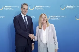 Ρώμη: Συνάντηση Μητσοτάκη – Μελόνι – φον ντερ Λάιεν για μεταναστευτικό και Λιβύη