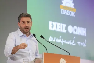 Ανδρουλάκης στη Συνδιάσκεψη Νεολαίας ΠΑΣΟΚ: «Μαζί μπορούμε την πολιτική αλλαγή»