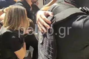 Στην Ανακρίτρια Πατρών η Ειρήνη Μουρτζούκου – Έφτασε στα δικαστήρια, ήταν συγκεντρωμένος κόσμος ΒΙΝΤΕΟ
