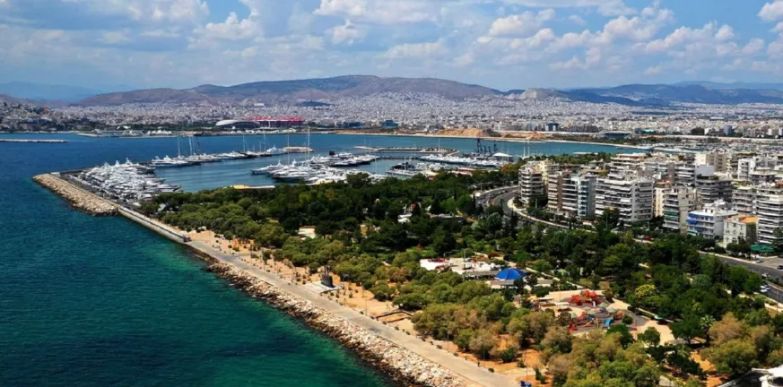 Το κοριτσάκι που δεν αναζήτησε κανείς: Γρίφος με στοιχεία κακοποίησης στην παραλία της Εδέμ, τι εξετάζει η αστυνομία
