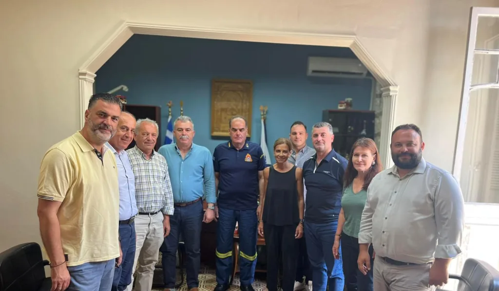 ΠΑΣΟΚ Αχαΐας: Επίσκεψη κλιμακίου στην Πυροσβεστική, τα θέματα που συζητήθηκαν ΦΩΤΟ