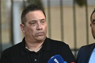 «Σκεφτόμουν πού είναι να της μιλήσω, να της πω ότι ο Θανάσης, γι’ αυτό που της έκανε, έφαγε 25 χρόνια», συγκλονίζει ο πατέρας της Κυριακής Γρίβα