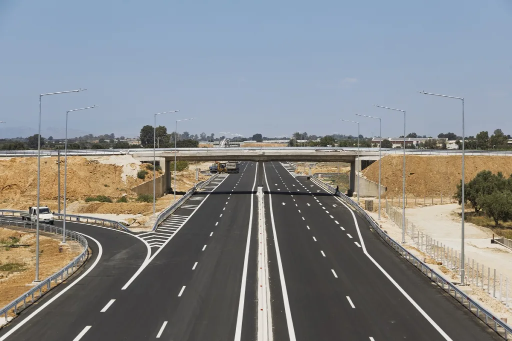 Η νέα Πατρών - Πύργου μέσα από τα μάτια των ανθρώπων που την έφτιαξαν: Το ταξίδι αλλάζει μια για πάντα