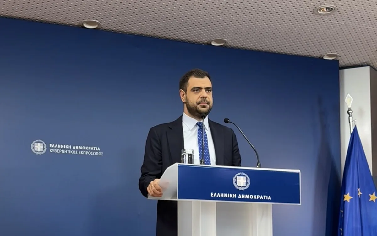 Ιδεοληψίες δεν θα φρενάρουν την πρόοδο του τόπου: Ο κυβερνητικός εκπρόσωπος Παύλος Μαρινάκης στην «Π»
