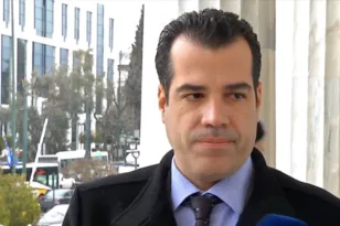 Πλεύρης από Κοπεγχάγη: Απόλυτη προτεραιότητα οι επιστροφές παράνομων μεταναστών