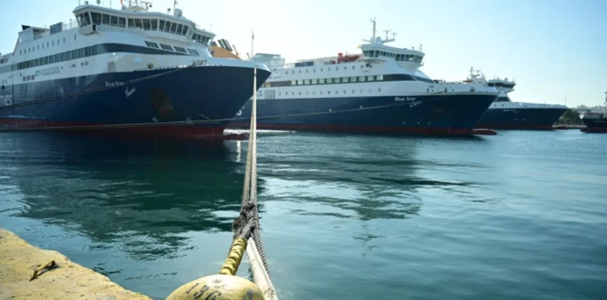 Άνοιξε ξανά το λιμάνι της Ραφήνας