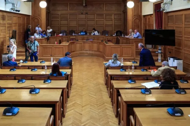 Το ΠΑΣΟΚ αποχώρησε από την προκαταρκτική για τον Καραμανλή
