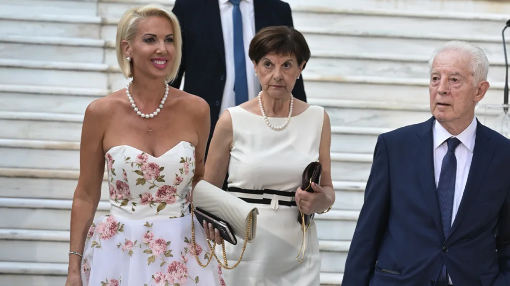 51η Επέτειος για την αποκατάσταση της Δημοκρατίας: Οι προσκεκλημένοι και οι ατάκες «φωτιά», ΦΩΤΟ, ΒΙΝΤΕΟ