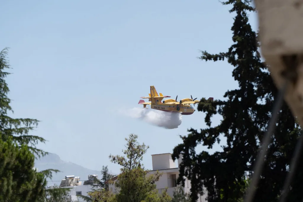 Έτσι ξεκίνησε η φωτιά στους πρόποδες του Υμηττού ΦΩΤΟ, ΒΙΝΤΕΟ