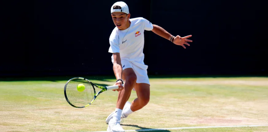 Wimbledon U14: Λύγισε στο τάι μπρέικ ο Ραφαήλ Παγώνης