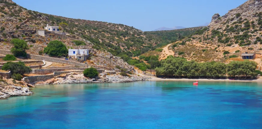 Κυκλάδες για λίγους: Τα νησιά για όσους δεν ψάχνουν να φανούν... Κυκλάδες για λίγους: Τα νησιά για όσους δεν ψάχνουν να φανούν...