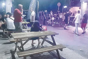 Αιγιάλεια: «Δώστε παράταση μέχρι τις 3 π.μ., αλλιώς καταστρέφονται» – Αντιδράσεις για το ωράριο διασκέδασης