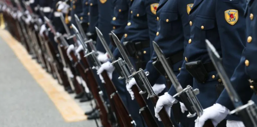 Πανελλήνιες 2025: Οι αριθμοί πίσω από το «άδειασμα» των στρατιωτικών σχολών, εκατοντάδες κενές θέσεις για άλλη μια χρονιά λόγω ΕΒΕ Πανελλήνιες 2025: Οι αριθμοί πίσω από το «άδειασμα» των στρατιωτικών σχολών, εκατοντάδες κενές θέσεις για άλλη μια χρονιά λόγω ΕΒΕ