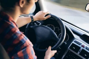 Περιφέρεια Δυτικής Ελλάδας: Μετά την Αμαλιάδα, ΕΔΕ και στο Τμήμα Μεταφορών στο Αίγιο – Απομακρύνθηκε διευθυντής