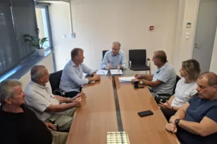Ερύμανθος: Ξεκινά η επισκευή του πρώην δημοτικού σχολείου Αγίας Μαρίνας – Υπογράφηκε η σύμβαση