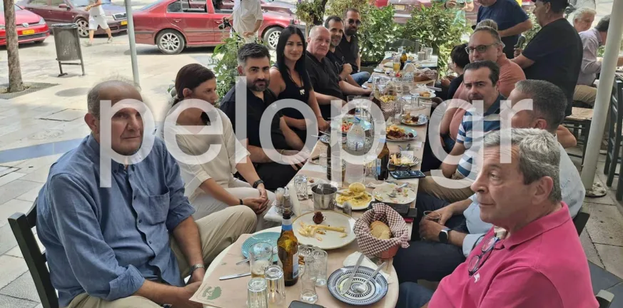 Πάτρα: Τετ-α-τετ του Νεκτάριου Φαρμάκη με τους δημοσιογράφους στην «Πλατεία» ΦΩΤΟ-ΒΙΝΤΕΟ