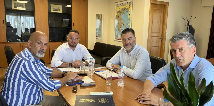 Πάτρα - 409: Συνάντηση Μπονάνου με Σκιαδαρέση και τον Διευθυντή της Υπηρεσίας Αξιοποίησης Ακίνητης Περιουσίας Ενόπλων Δυνάμεων Πάτρα - 409: Συνάντηση Μπονάνου με Σκιαδαρέση και τον Διευθυντή της Υπηρεσίας Αξιοποίησης Ακίνητης Περιουσίας Ενόπλων Δυνάμεων