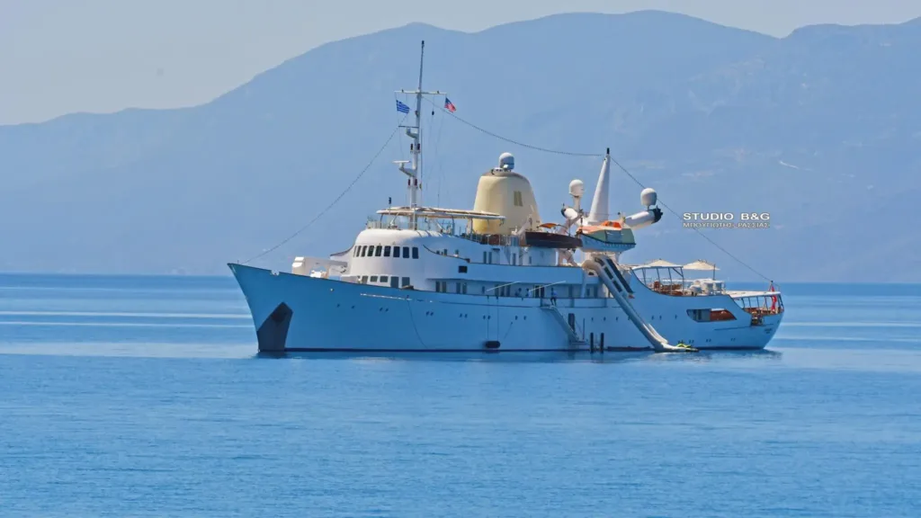 Στο Ναύπλιο η θρυλική θαλαμηγός του Αριστοτέλη Ωνάση «Christina O» ΦΩΤΟ, ΒΙΝΤΕΟ